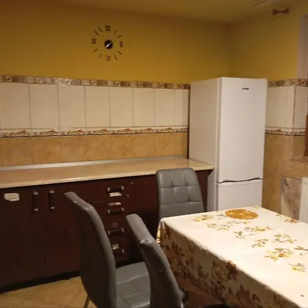 Central Rooms Craiova Hostel